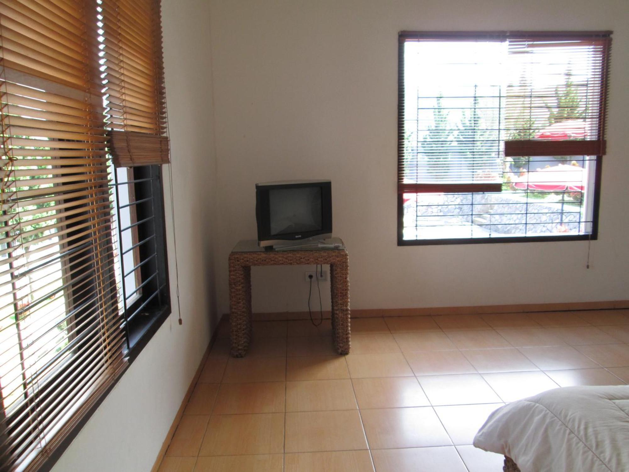 Osmond Villa Resort Lembang Ngoại thất bức ảnh