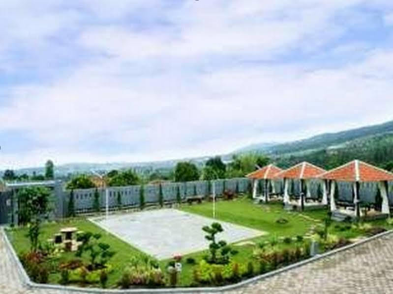 Osmond Villa Resort Lembang Ngoại thất bức ảnh