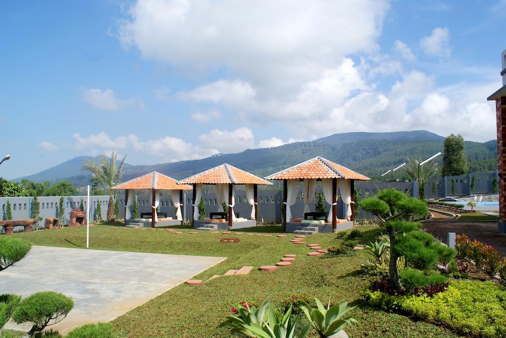Osmond Villa Resort Lembang Ngoại thất bức ảnh